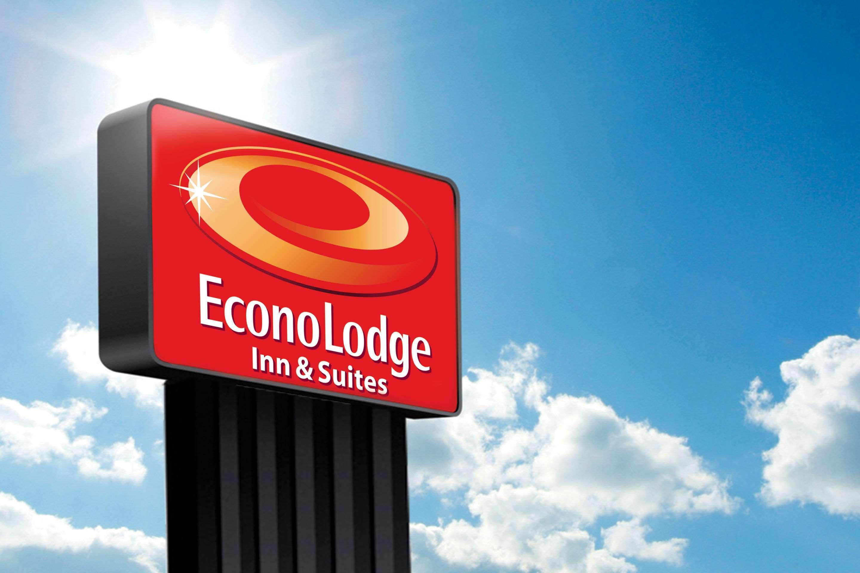 Econo Lodge Inn & Suites Florida City Eksteriør billede