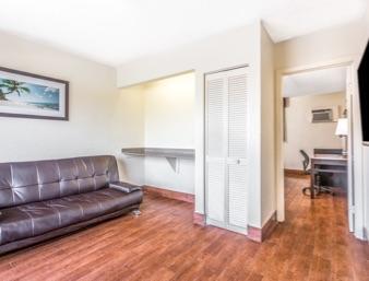 Econo Lodge Inn & Suites Florida City Værelse billede